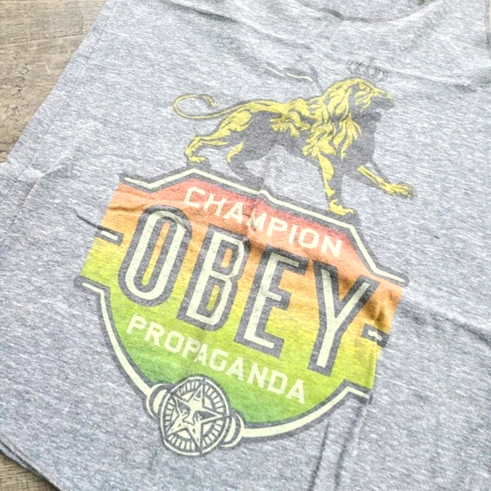 Obey tank